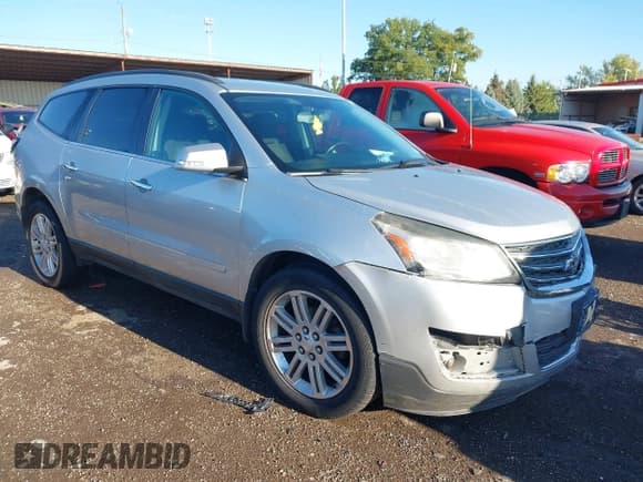 ✅ 2013 Chevrolet Traverse LT • VIN: 1GNKRGKD9DJ228707 • Lot: 43398452. Wystawiony na IAAI z przebiegiem 150 265 mil. Bezpłatny archiwum sprzedaży aukcyjnych z USA i szczegółowy raport historii pojazdu na DreamBid. Zdjęcie 1.