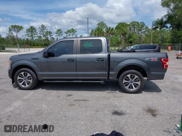 ✅ 2019 Ford F-150 XL • VIN: 1FTEW1CP8KFC02796 • Lot: 42390903. Listed on IAAI with 84,279 mi. Free auction sales archive from the USA and detailed vehicle history report at DreamBid. Image 15.