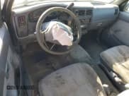 ✅ 1997 Toyota Tacoma • VIN: 4TAVL52N8VZ228250 • Lot: 81762565. Wystawiony na Copart z przebiegiem 238 312 mil. Bezpłatny archiwum sprzedaży aukcyjnych z USA i szczegółowy raport historii pojazdu na DreamBid. Zdjęcie 8.