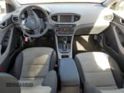 ✅ 2017 Hyundai Ioniq Blue • VIN: KMHC65LC3HU038756 • Lot: 76982754. Wystawiony na Copart z przebiegiem Nie podano. Bezpłatny archiwum sprzedaży aukcyjnych z USA i szczegółowy raport historii pojazdu na DreamBid. Zdjęcie 8.