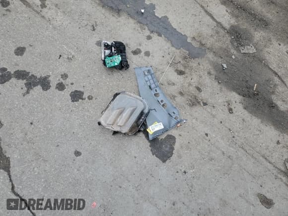 ✅ 2025 Kia Sportage SX-Prestige • VIN: 5XYK5CDF9SG245547 • Лот: 82053125. Опубликован ранее на Copart с пробегом 13 119 миль. Бесплатный доступ к архиву аукционных продаж из США и подробный отчёт об истории автомобиля на DreamBid. Изображение 12.