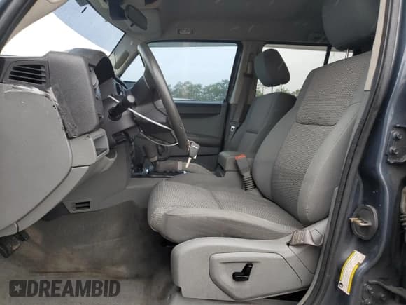 ✅ 2007 Jeep Commander Sport • VIN: 1J8HG48P37C654998 • Lot: 69088495. Listed on Copart with 272,304 mi. Free auction sales archive from the USA and detailed vehicle history report at DreamBid. Image 7.