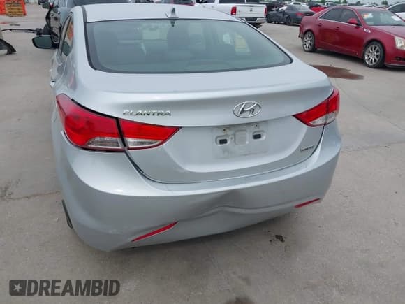 ✅ 2013 Hyundai Elantra GLS • VIN: 5NPDH4AE7DH268063 • Lot: 42269526. Listed on IAAI with 123,067 mi. Free auction sales archive from the USA and detailed vehicle history report at DreamBid. Image 6.