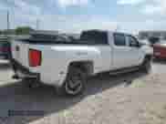 2016 Chevrolet Silverado 3500HD LTZ z VIN 1GC4K0C82GF163639, wystawiony jako Copart lot #76571244 z przebiegiem 199 356 mil mil oraz Szkoda całkowita • Salvage title. Historia ofert i sprzedaży dostępna na DreamBid. Obrazek 3.