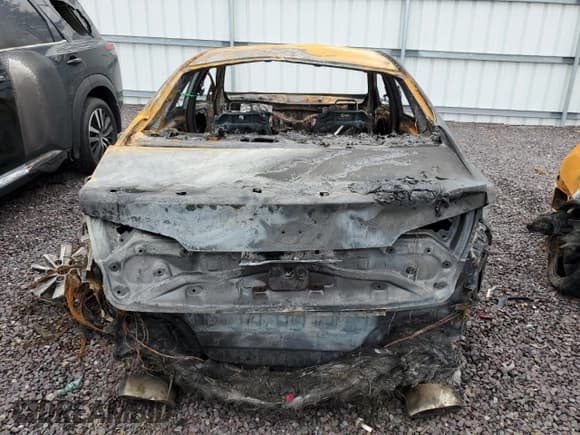 ✅ 2016 Hyundai Sonata Sport • VIN: 5NPE34AF1GH313739 • Лот: 81880675. Опубликован ранее на Copart с пробегом Не указан. Бесплатный доступ к архиву аукционных продаж из США и подробный отчёт об истории автомобиля на DreamBid. Изображение 6.