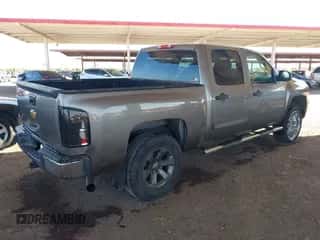 2012 Chevrolet Silverado 1500 LT z VIN 3GCPCSE04CG285750, wystawiony jako IAAI lot #43232195 z przebiegiem 154 033 mil mil oraz . Historia ofert i sprzedaży dostępna na DreamBid. Obrazek 4.