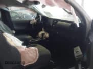 ✅ 2021 Toyota Tacoma SR • VIN: 3TYRX5GN5MT011455 • Lot: 43523058. Wystawiony na IAAI z przebiegiem 66 231 mil. Bezpłatny archiwum sprzedaży aukcyjnych z USA i szczegółowy raport historii pojazdu na DreamBid. Zdjęcie 5.