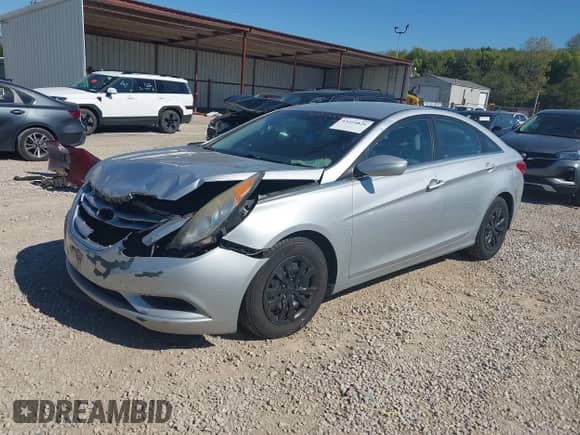 2012 Hyundai Sonata GLS с VIN 5NPEB4AC5CH325444, выставлен на аукционе IAAI как лот 43414826 с пробегом 232 377 миль миль и . История ставок и продаж доступна на DreamBid. Изображение 2.