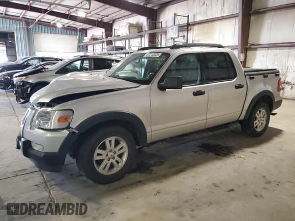 ✅ 2010 Ford Explorer Sport Trac XLT • VIN: 1FMEU5BE5AUF03013 • Лот: 67212825. Опубликован ранее на Copart с пробегом 129 668 миль. Бесплатный доступ к архиву аукционных продаж из США и подробный отчёт об истории автомобиля на DreamBid. Изображение 1.