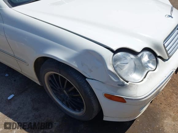 ✅ 2006 Mercedes-Benz C 280 Luxury • VIN: WDBRF92H26F828794 • Лот: 42980248. Опубликован ранее на IAAI с пробегом 157 305 миль. Бесплатный доступ к архиву аукционных продаж из США и подробный отчёт об истории автомобиля на DreamBid. Изображение 6.