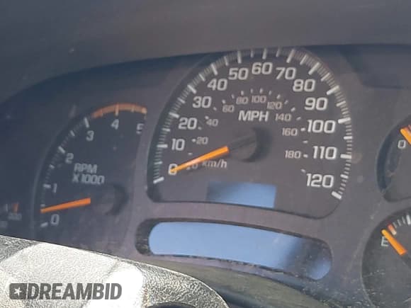 ✅ 2005 Chevrolet Silverado 2500HD LS • VIN: 1GCHK23295F850770 • Lot: 43464367. Wystawiony na IAAI z przebiegiem Nie podano. Bezpłatny archiwum sprzedaży aukcyjnych z USA i szczegółowy raport historii pojazdu na DreamBid. Zdjęcie 15.