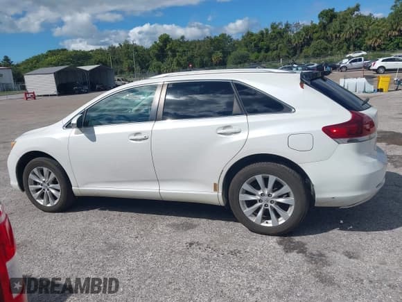 ✅ 2013 Toyota Venza LE • VIN: 4T3ZA3BB1DU080186 • Лот: 43390277. Опубликован ранее на IAAI с пробегом 177 542 миль. Бесплатный доступ к архиву аукционных продаж из США и подробный отчёт об истории автомобиля на DreamBid. Изображение 14.