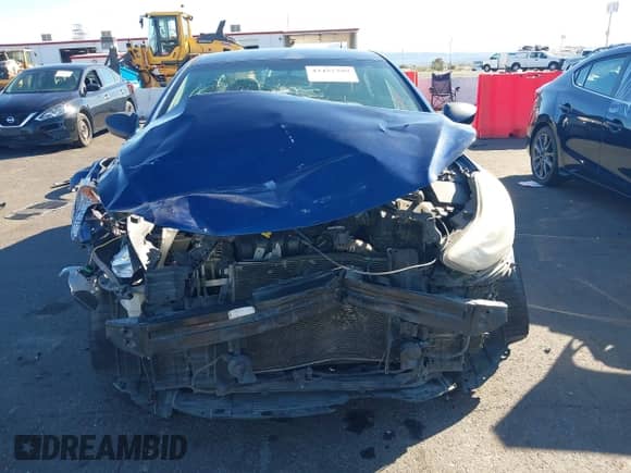 2015 Hyundai Elantra Limited с VIN 5NPDH4AE1FH640659, выставлен на аукционе IAAI как лот 43452299 с пробегом 129 219 миль миль и . История ставок и продаж доступна на DreamBid. Изображение 13.