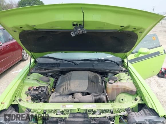 ✅ 2015 Dodge Challenger R/T Plus • VIN: 2C3CDZBT1FH703273 • Lot: 42924242. Wystawiony na IAAI z przebiegiem 130 088 mil. Bezpłatny archiwum sprzedaży aukcyjnych z USA i szczegółowy raport historii pojazdu na DreamBid. Zdjęcie 10.