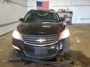 ✅ 2016 Chevrolet Traverse LT • VIN: 1GNKVHKD4GJ187070 • Lot: 82732135. Wystawiony na Copart z przebiegiem 150 289 mil. Bezpłatny archiwum sprzedaży aukcyjnych z USA i szczegółowy raport historii pojazdu na DreamBid. Zdjęcie 5.