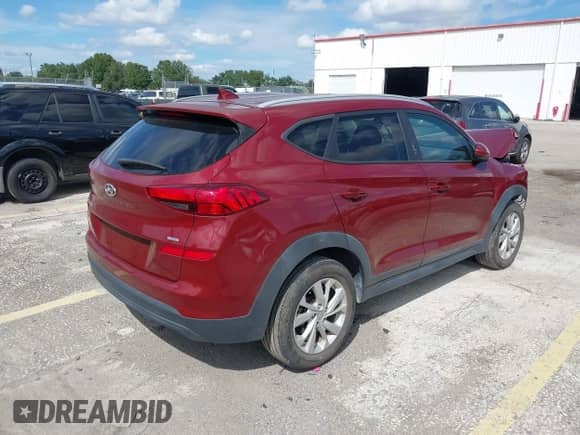 ✅ 2020 Hyundai Tucson Value • VIN: KM8J3CA48LU136223 • Lot: 43206384. Wystawiony na IAAI z przebiegiem 29 811 mil mil. Skorzystaj z bezpłatnego archiwum sprzedaży aukcyjnych z USA i zobacz szczegółowy raport historii pojazdu na DreamBid. Zdjęcie 4.