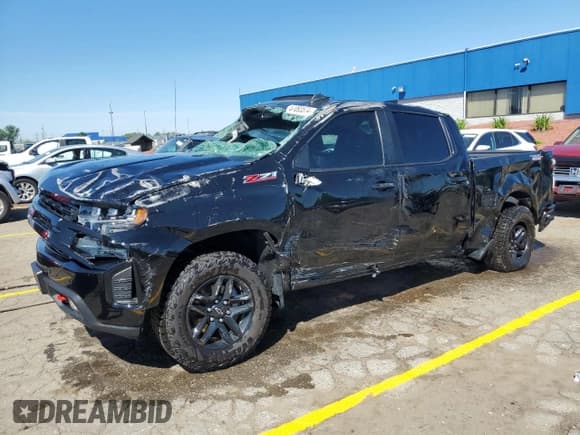 ✅ 2021 Chevrolet Silverado 1500 LT Trail Boss • VIN: 1GCPYFEL6MZ234755 • Lot: 57093574. Wystawiony na Copart z przebiegiem 42 589 mil. Bezpłatny archiwum sprzedaży aukcyjnych z USA i szczegółowy raport historii pojazdu na DreamBid. Zdjęcie 1.