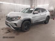 ✅ 2022 Volkswagen Atlas SE • VIN: 1V2KE2CA9NC213155 • Lot: 43304907. Listed on IAAI with 37,649 mi. Free auction sales archive from the USA and detailed vehicle history report at DreamBid. Image 20.