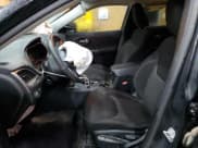 ✅ 2019 Jeep Cherokee Upland • VIN: 1C4PJMCXXKD169241 • Lot: 83604034. Wystawiony na Copart z przebiegiem 89 209 mil. Bezpłatny archiwum sprzedaży aukcyjnych z USA i szczegółowy raport historii pojazdu na DreamBid. Zdjęcie 7.