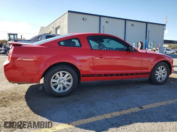 ✅ 2007 Ford Mustang Deluxe • VIN: 1ZVFT80N475310657 • Lot: 85332745. Listed on Copart with 144,761 mi. Free auction sales archive from the USA and detailed vehicle history report at DreamBid. Image 3.