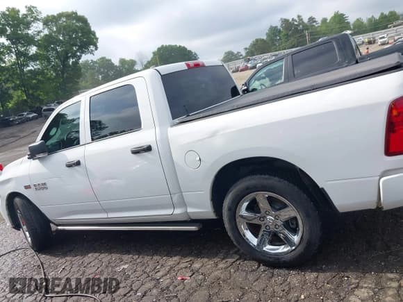 ✅ 2015 Ram 1500 Express • VIN: 1C6RR6KT1FS554255 • Lot: 42243523. Listed on IAAI with 206,227 mi. Free auction sales archive from the USA and detailed vehicle history report at DreamBid. Image 14.