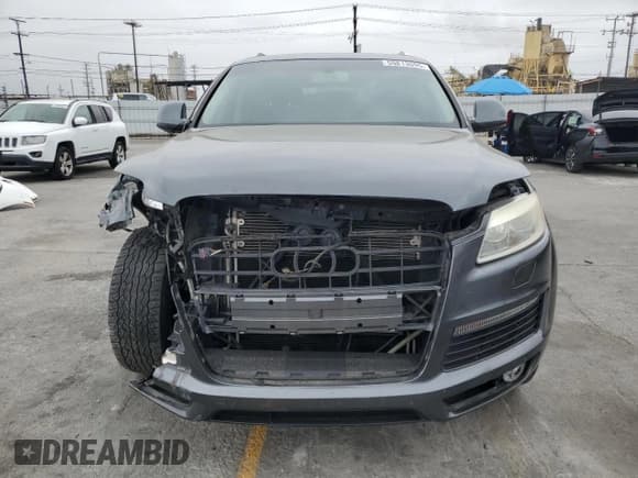 ✅ 2008 Audi Q7 Premium • VIN: WA1EY74L58D060186 • Lot: 59813095. Listed on Copart with 142,041 mi. Free auction sales archive from the USA and detailed vehicle history report at DreamBid. Image 5.