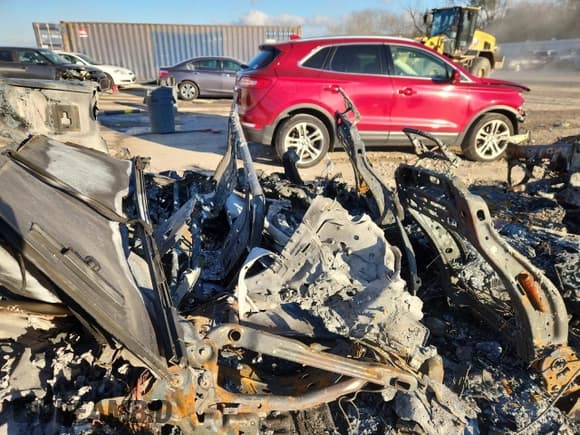 ✅ 2015 Ford F-150 Lariat • VIN: 1FTEW1EG5FFB83837 • Лот: 90602525. Опубликован ранее на Copart с пробегом Не указан. Бесплатный доступ к архиву аукционных продаж из США и подробный отчёт об истории автомобиля на DreamBid. Изображение 10.