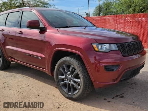 2018 Jeep Grand Cherokee Altitude z VIN 1C4RJFAG6JC360361, wystawiony jako Copart lot #90756185 z przebiegiem 69 472 mil mil oraz Czysty tytuł • Clean title. Historia ofert i sprzedaży dostępna na DreamBid. Obrazek 1.