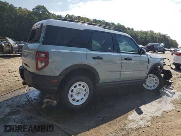 ✅ 2024 Ford Bronco Sport Heritage • VIN: 3FMCR9G67RRF44795 • Лот: 84211015. Опубликован ранее на Copart с пробегом 13 808 миль. Бесплатный доступ к архиву аукционных продаж из США и подробный отчёт об истории автомобиля на DreamBid. Изображение 3.