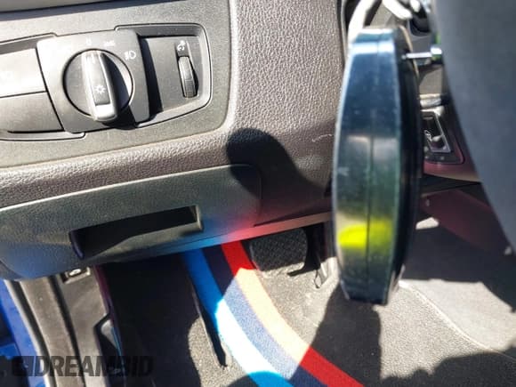 ✅ 2017 BMW 4 Series 430i xDrive • VIN: WBA4U9C50H5D44511 • Lot: 41787916. Wystawiony na IAAI z przebiegiem 56 687 mil. Bezpłatny archiwum sprzedaży aukcyjnych z USA i szczegółowy raport historii pojazdu na DreamBid. Zdjęcie 11.