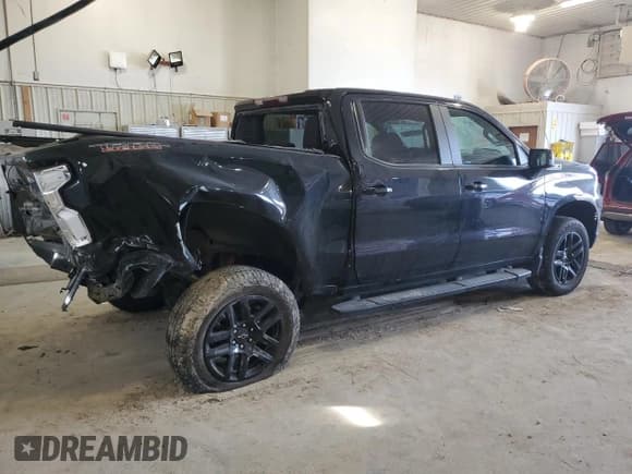 ✅ 2023 Chevrolet Silverado 1500 LT Trail Boss • VIN: 3GCUDFE82PG128916 • Lot: 48507705. Wystawiony na Copart z przebiegiem 46 206 mil. Bezpłatny archiwum sprzedaży aukcyjnych z USA i szczegółowy raport historii pojazdu na DreamBid. Zdjęcie 3.