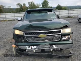 ✅ 2006 Chevrolet Silverado 1500 LS • VIN: 2GCEK19B561266573 • Лот: 71420804. Опубликован ранее на Copart с пробегом 153 471 миль. Бесплатный доступ к архиву аукционных продаж из США и подробный отчёт об истории автомобиля на DreamBid. Изображение 5.
