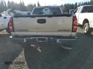 ✅ 2004 Chevrolet Silverado 2500 LS • VIN: 1GCGK23U44F198541 • Lot: 88244745. Wystawiony na Copart z przebiegiem Nie podano. Bezpłatny archiwum sprzedaży aukcyjnych z USA i szczegółowy raport historii pojazdu na DreamBid. Zdjęcie 6.