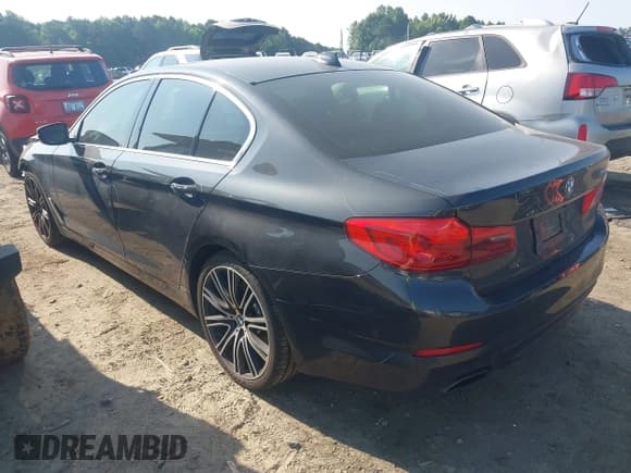✅ 2017 BMW 5 Series 540i • VIN: WBAJE5C30HG913690 • Lot: 42366930. Listed on IAAI with 69,066 mi. Free auction sales archive from the USA and detailed vehicle history report at DreamBid. Image 3.