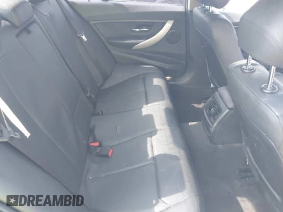 ✅ 2014 BMW 3 Series 320i • VIN: WBA3B1G51ENS78721 • Лот: 43207567. Опубликован ранее на IAAI с пробегом 146 834 миль. Бесплатный доступ к архиву аукционных продаж из США и подробный отчёт об истории автомобиля на DreamBid. Изображение 8.