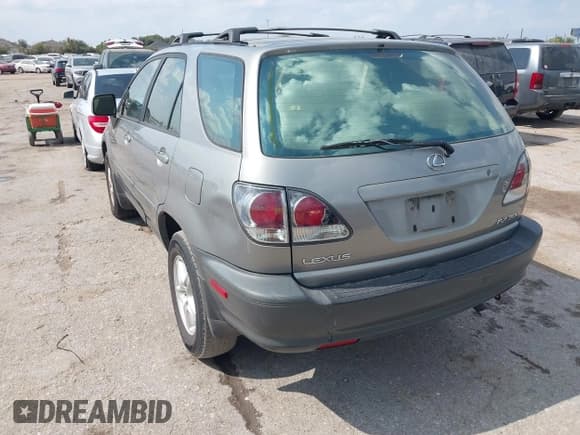✅ 2001 Lexus RX 300 • VIN: JTJGF10UX10108808 • Lot: 43512620. Wystawiony na IAAI z przebiegiem 162 362 mil. Bezpłatny archiwum sprzedaży aukcyjnych z USA i szczegółowy raport historii pojazdu na DreamBid. Zdjęcie 3.
