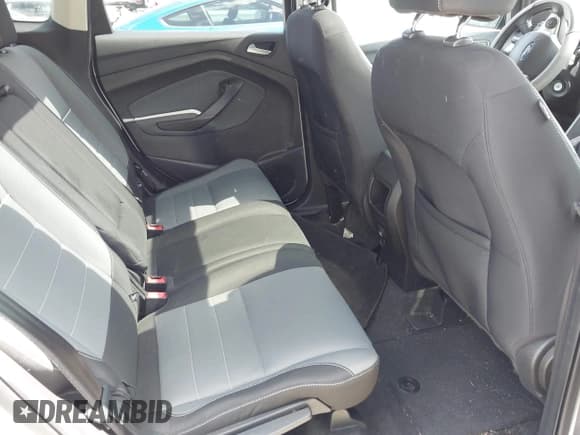 ✅ 2013 Ford Escape SE • VIN: 1FMCU0GX3DUA73538 • Lot: 42553358. Wystawiony na IAAI z przebiegiem 157 320 mil. Bezpłatny archiwum sprzedaży aukcyjnych z USA i szczegółowy raport historii pojazdu na DreamBid. Zdjęcie 8.