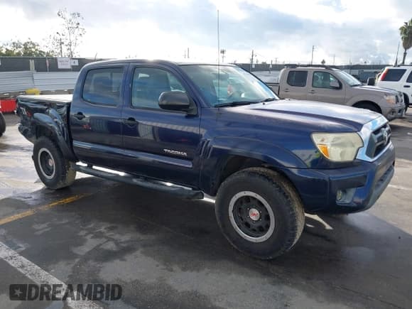 ✅ 2012 Toyota Tacoma • VIN: 5TFLU4EN8CX032137 • Лот: 43719385. Опубликован ранее на IAAI с пробегом 167 365 миль. Бесплатный доступ к архиву аукционных продаж из США и подробный отчёт об истории автомобиля на DreamBid. Изображение 1.
