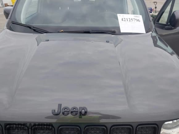 ✅ 2019 Jeep Renegade Altitude • VIN: ZACNJBBBXKPJ77405 • Lot: 42125796. Listed on IAAI with 104,525 mi. Free auction sales archive from the USA and detailed vehicle history report at DreamBid. Image 6.