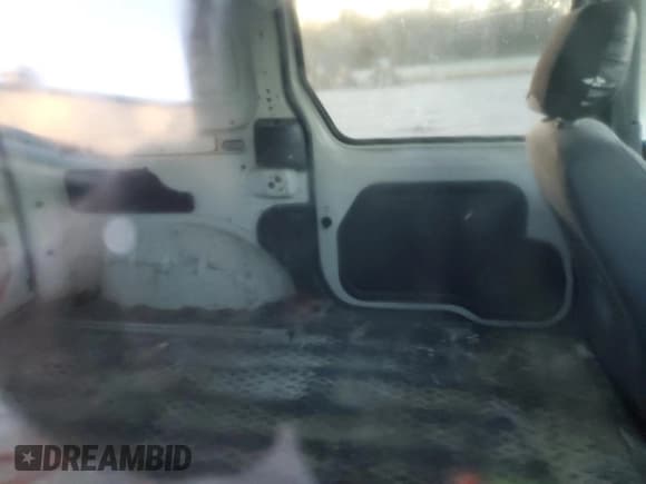 ✅ 2010 Ford Transit • VIN: NM0KS9AN5AT013132 • Lot: 85643134. Wystawiony na Copart z przebiegiem 146 054 mil. Bezpłatny archiwum sprzedaży aukcyjnych z USA i szczegółowy raport historii pojazdu na DreamBid. Zdjęcie 11.