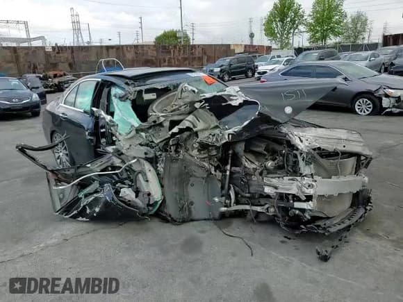 ✅ 2017 Mercedes-Benz C 300 • VIN: 55SWF4JB4HU201511 • Lot: 48748583. Listed on Copart with Not provided. Free auction sales archive from the USA and detailed vehicle history report at DreamBid. Image 11.