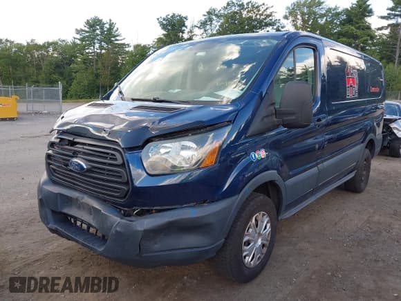 ✅ 2015 Ford Transit Cargo • VIN: 1FTNR1YM3FKA42281 • Лот: 43072604. Опубликован ранее на IAAI с пробегом 179 892 миль. Бесплатный доступ к архиву аукционных продаж из США и подробный отчёт об истории автомобиля на DreamBid. Изображение 2.