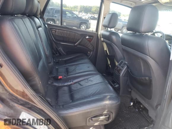 ✅ 2003 Mercedes-Benz M 350 • VIN: 4JGAB57E83A421097 • Лот: 70356595. Опубликован ранее на Copart с пробегом 161 188 миль. Бесплатный доступ к архиву аукционных продаж из США и подробный отчёт об истории автомобиля на DreamBid. Изображение 11.