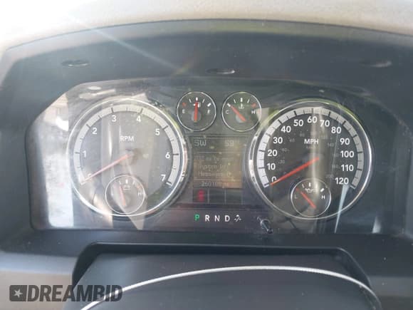 ✅ 2009 Dodge 1500 TRX • VIN: 1D3HB13P89S782116 • Lot: 41388667. Wystawiony na IAAI z przebiegiem 260 188 mil. Bezpłatny archiwum sprzedaży aukcyjnych z USA i szczegółowy raport historii pojazdu na DreamBid. Zdjęcie 7.