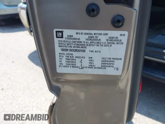 ✅ 2002 GMC Yukon SLE • VIN: 1GKEK13VX2R297438 • Lot: 42844157. Listed on IAAI with 268,994 mi. Free auction sales archive from the USA and detailed vehicle history report at DreamBid. Image 9.