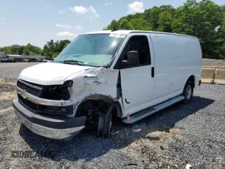 ✅ 2021 Chevrolet Express Cargo • VIN: 1GCWGAF73M1226274 • Lot: 60321655. Listed on Copart with 9,039 mi. Free auction sales archive from the USA and detailed vehicle history report at DreamBid. Image 1.