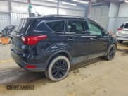 ✅ 2019 Ford Escape SE • VIN: 1FMCU9GD0KUA76761 • Лот: 95322625. Опубликован ранее на Copart с пробегом 115 084 миль. Бесплатный доступ к архиву аукционных продаж из США и подробный отчёт об истории автомобиля на DreamBid. Изображение 3.