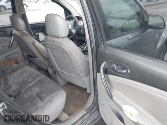 ✅ 2007 Saturn VUE I4 • VIN: 5GZCZ33D07S811121 • Lot: 41580986. Wystawiony na IAAI z przebiegiem 231 575 mil. Bezpłatny archiwum sprzedaży aukcyjnych z USA i szczegółowy raport historii pojazdu na DreamBid. Zdjęcie 8.