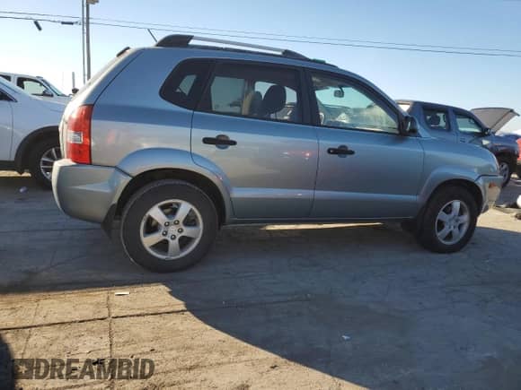 2008 Hyundai Tucson GLS z VIN KM8JM12B38U755186, wystawiony jako Copart lot #77097104 z przebiegiem 209 714 mil mil oraz Szkoda całkowita • Salvage title. Historia ofert i sprzedaży dostępna na DreamBid. Obrazek 3.