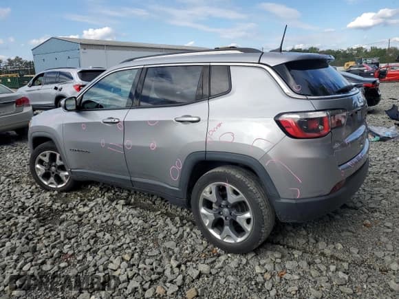 ✅ 2019 Jeep Compass Limited • VIN: 3C4NJCCB3KT675994 • Lot: 81872945. Wystawiony na Copart z przebiegiem 100 522 mil. Bezpłatny archiwum sprzedaży aukcyjnych z USA i szczegółowy raport historii pojazdu na DreamBid. Zdjęcie 2.